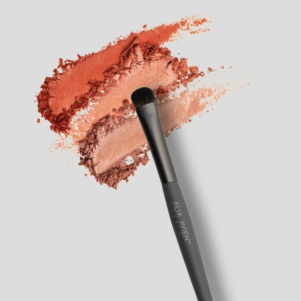 ALIX AVIEN EYESHADOW BRUSH - AKIŲ ŠEŠĖLIŲ ŠEPETĖLIS