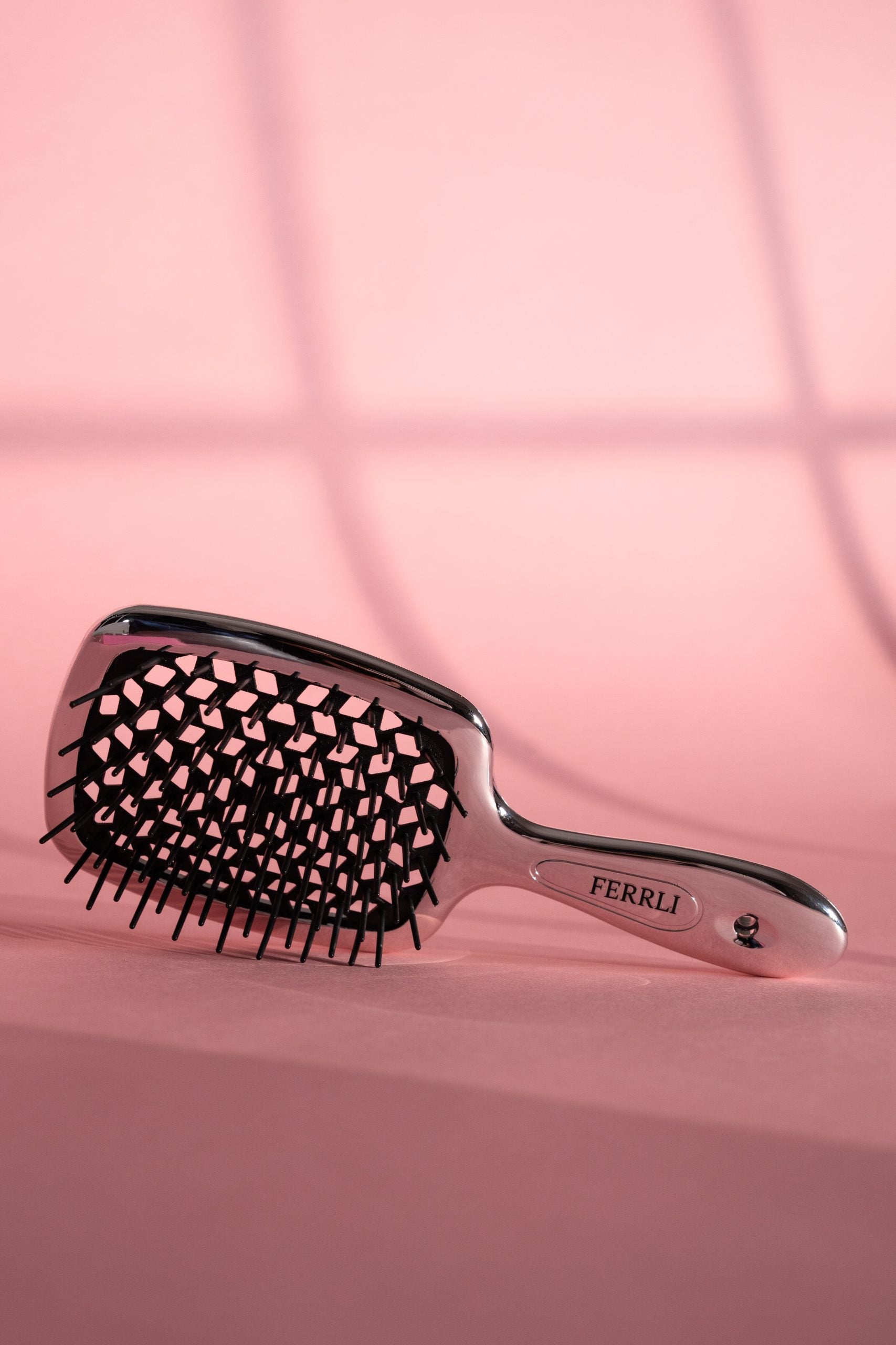 FERRLI “Glow let it glow” plaukų šepetys